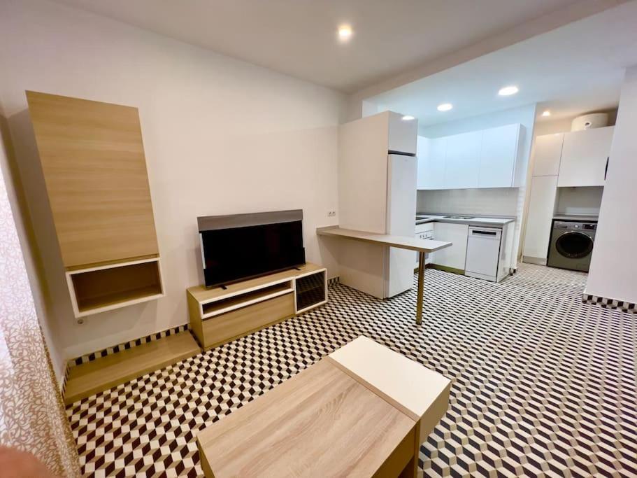 Rockside Residences Suites La Linea N1 La Línea de la Concepción Exterior foto